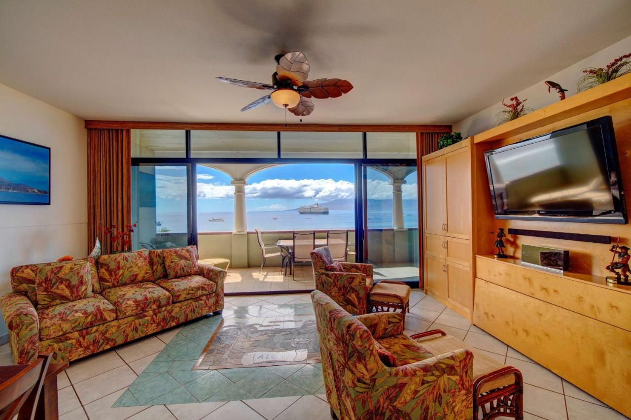Lahaina Shores Beach Resort Exterior photo