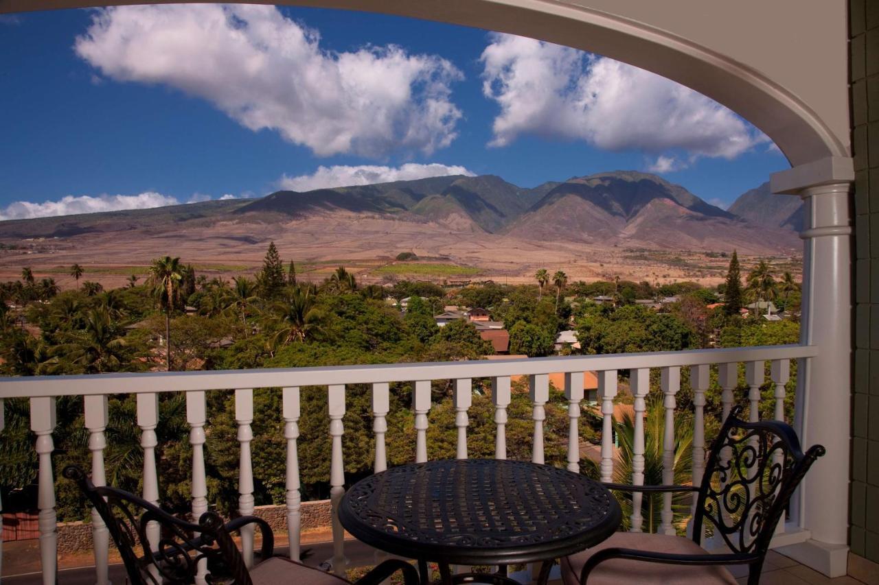 Lahaina Shores Beach Resort Exterior photo